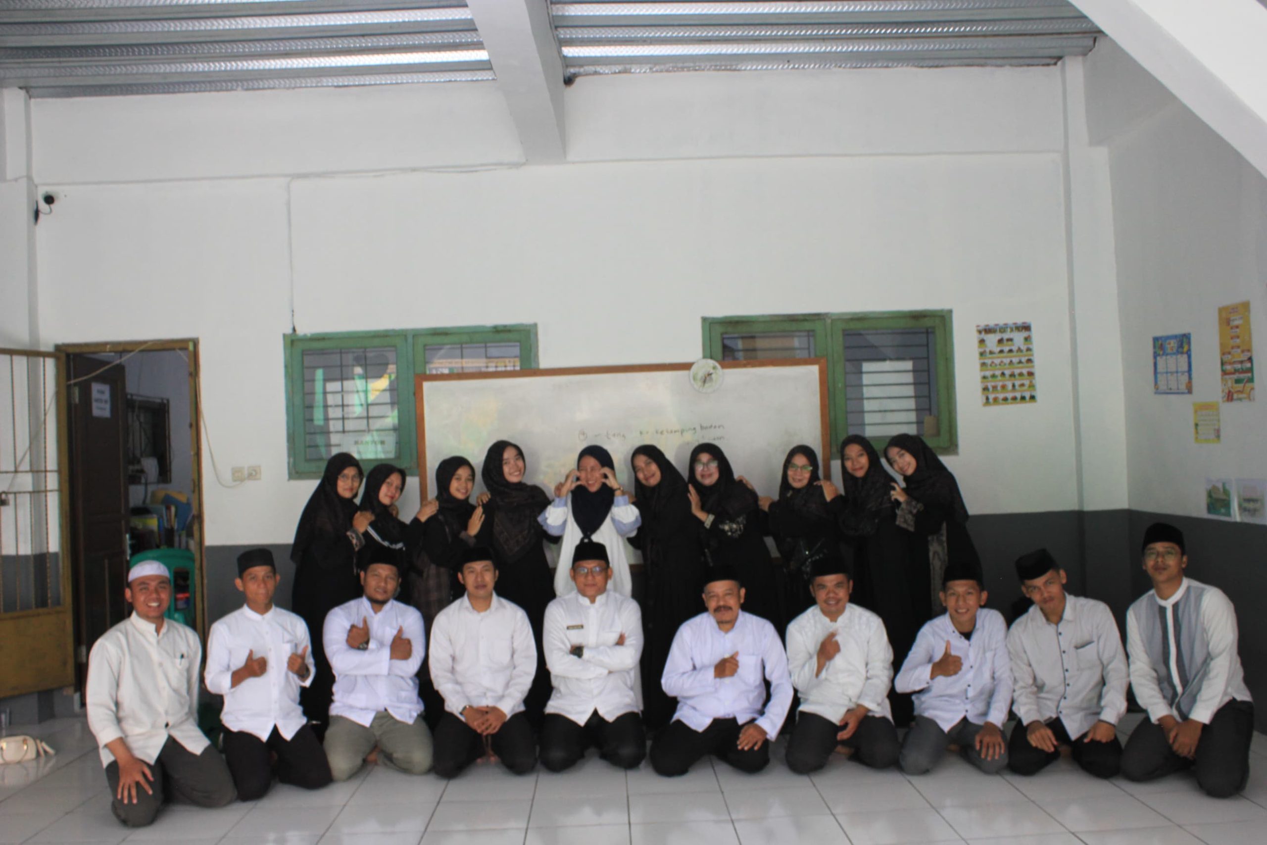 KEGIATAN HALAL BI HALAL SMP ISLAM NURUSH SHODIQIN